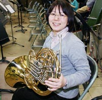 ���F������