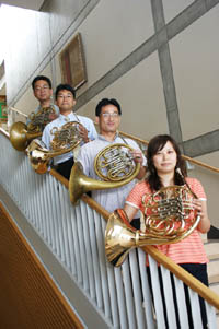 ���s�����w�ǌ��y�cOB�I�[�P�X�g�� �z�����p�[�g