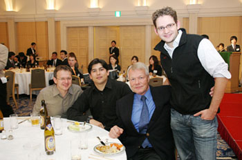 �}篋삯���Ă��ꂽ�~�����w���t�B���ƃt�����N�t���g�������̃z�����Z�N�V�����̕��X�B�E���Ⴋ�~�����w���t�B����Ȃ̃C�[���H�E�K�X��