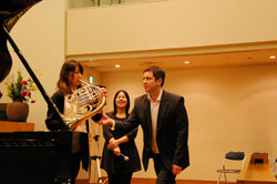 ���W�q������A��͂荶�I���グ��悤�ɒ��ӂ���Ă���