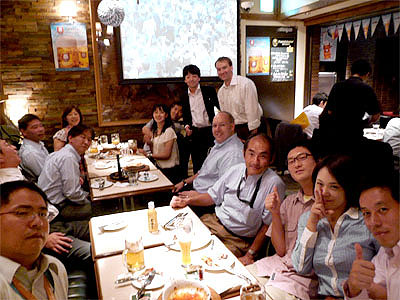 �ō��̃h�C�c�r�[���Ƃ����Ղ�̃h�C�c�����Ő���オ��܂����I