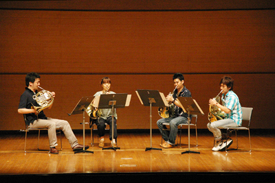 ���n�[�T���ɂ�