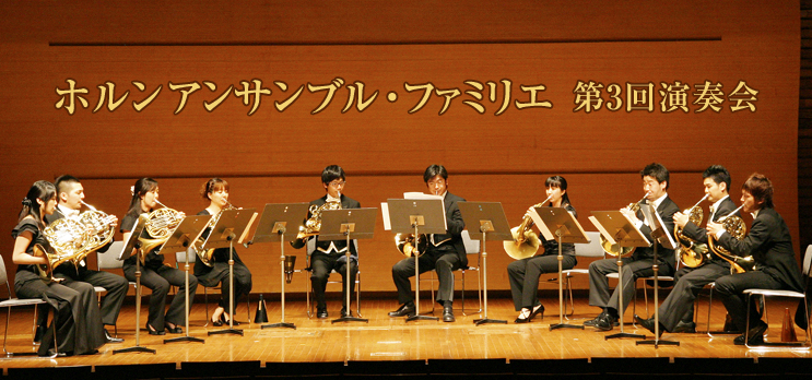 �z�����A���T���u���E�t�@�~���G�@��3�񉉑t��