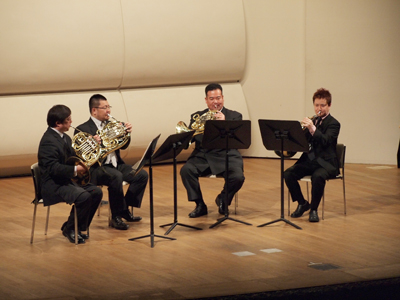 �V���t�H�j�A�E�z���j�X�e���@���t���i