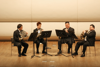 �V���t�H�j�A�E�z���j�X�e���@���t���i