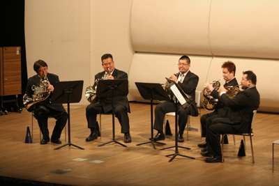 �V���t�H�j�A�E�z���j�X�e���@���t���i