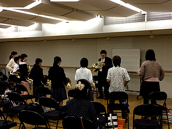 ��莁�͒n���̊w���B�ւ̃N���j�b�N�����{�I