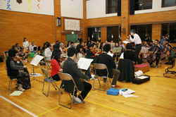 ����t�B���n�[���j�[�ǌ��y�c