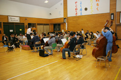 ����t�B���n�[���j�[�ǌ��y�c