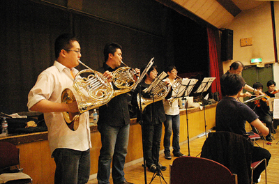 �R���c�F���g�V���g�D�b�N�̃\�������o�[�ɕ���